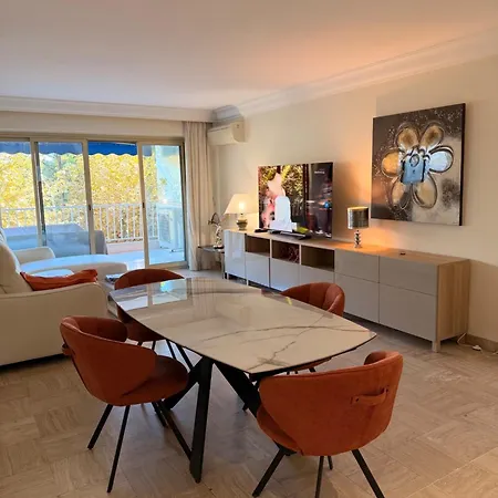 Belle Plage, Deux Proche Cannes