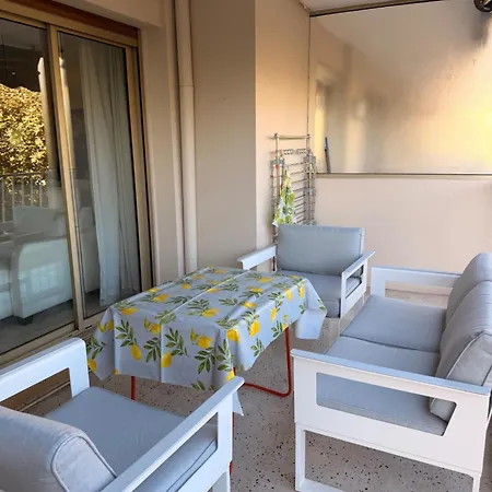 Belle Plage, Deux Proche Appartement *