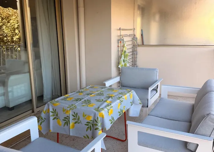 Belle Plage, Deux Proche Appartement *