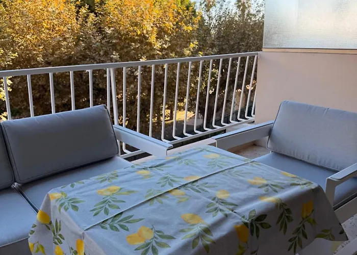 Belle Plage, Deux Proche